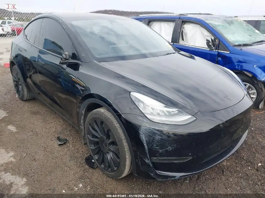 2022 TESLA MODEL Y