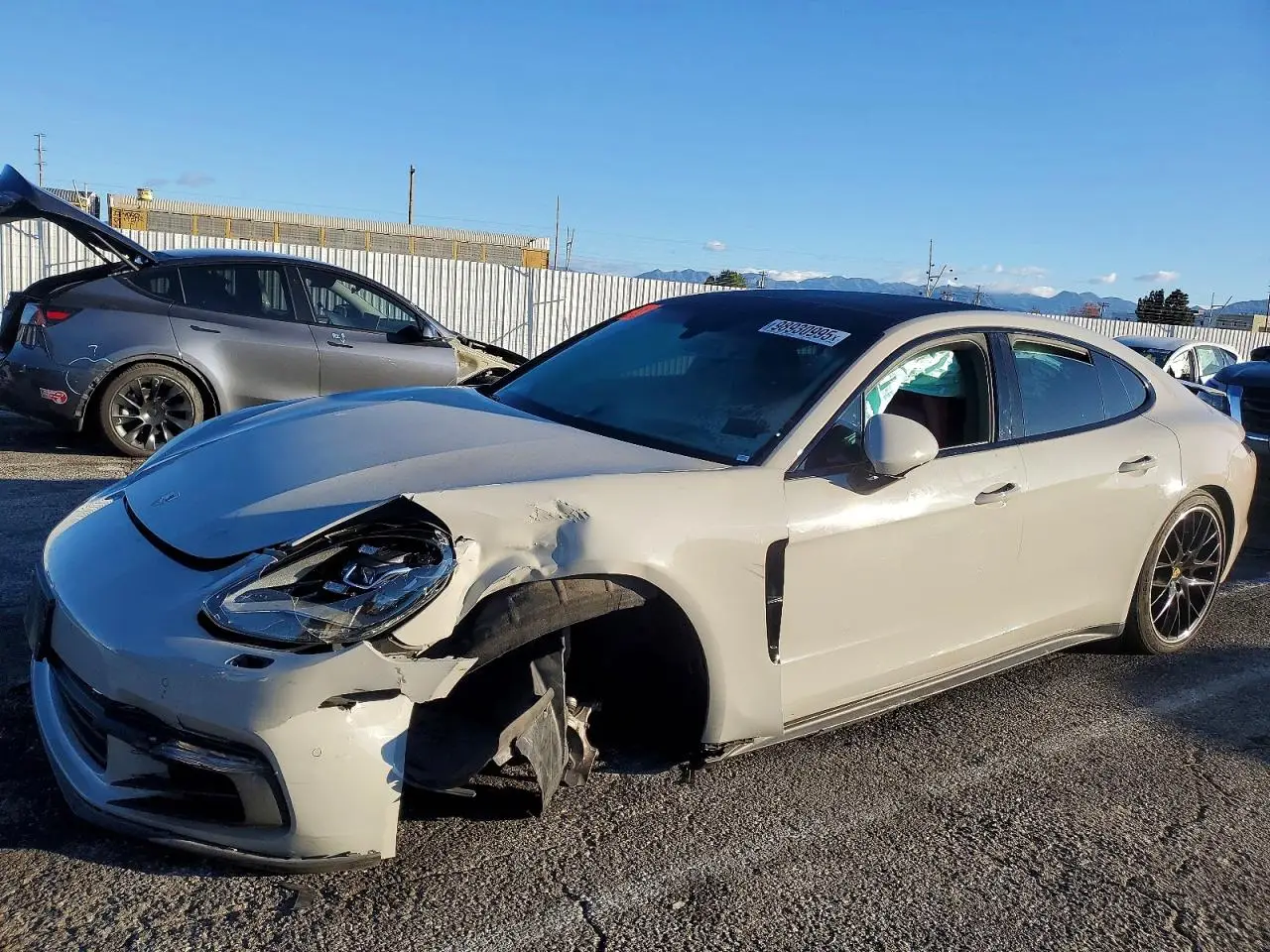 2019 PORSCHE PANAMERA