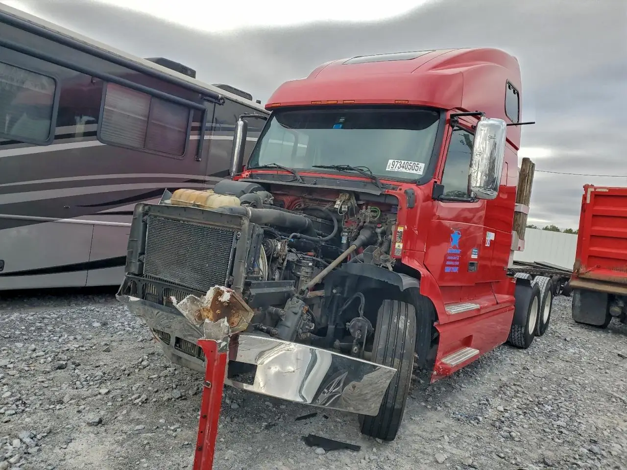 2001 VOLVO VN